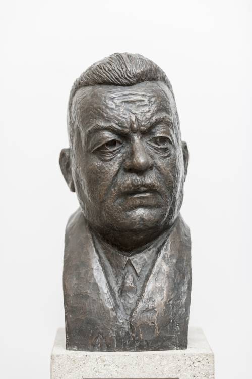 Friedrich Ebert / 1918 Reichskanzler und 1919 - 1925 Reichspräsident / Bildhauer: unbekannt