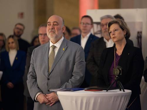 20.02.24_Ausstellungseröffnung_Botschafter Israels und Präs.jpg